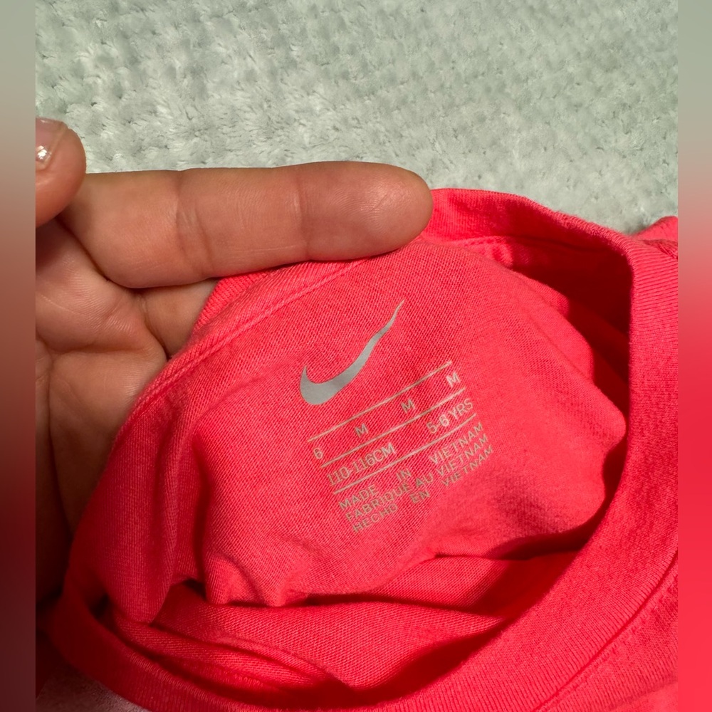Nike Girl 2 Piece Top & Shorts Set ~ Fuchsia, Black, White & Gray / size 6 - Picture 3 of 5